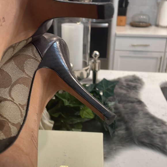Coach Brown Leather and Jacquard Printed Heels - Picture 12 of 13